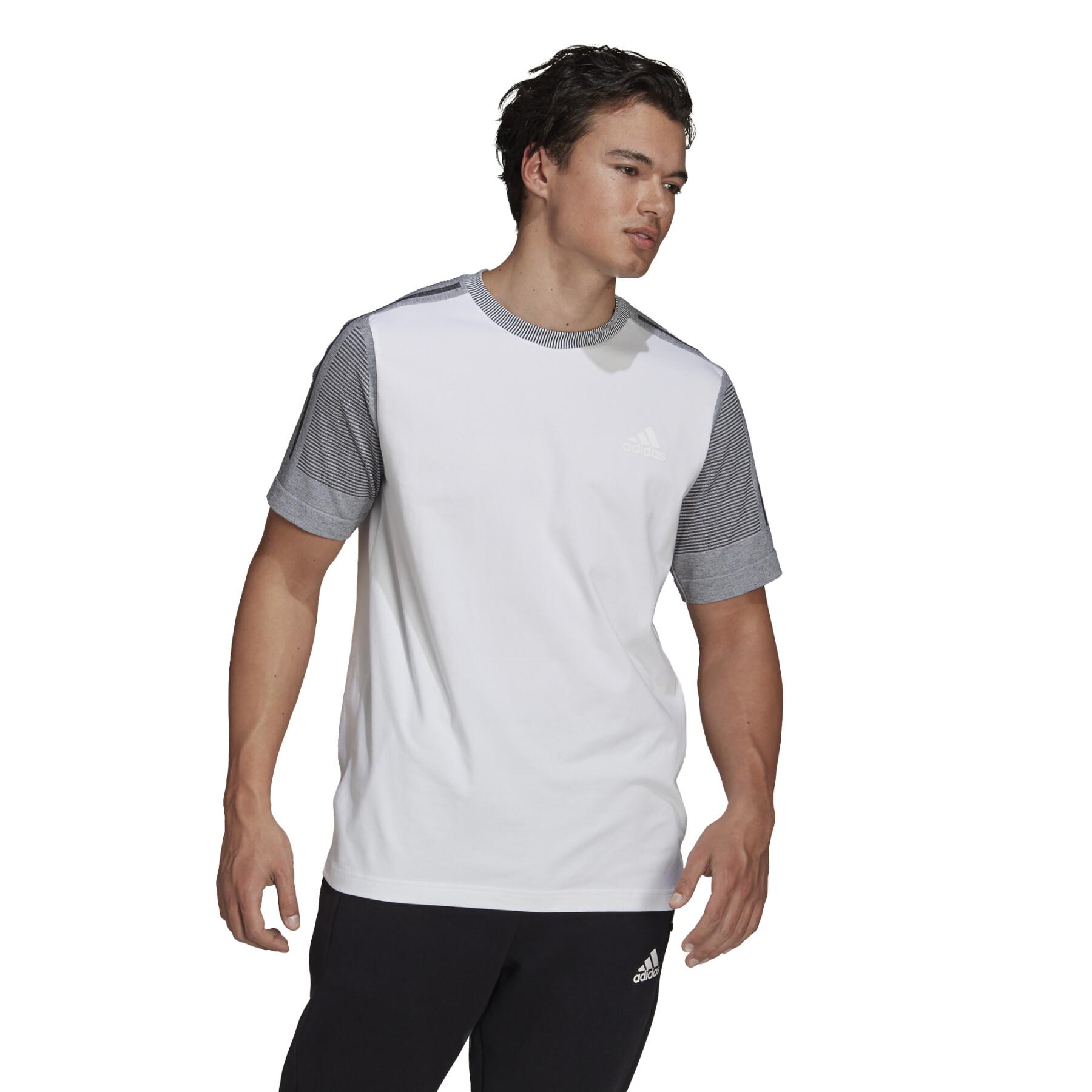 Camiseta adidas Z.N.E. Sportswear Aeroknit